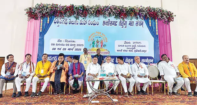 Andhra: अंतर्राष्ट्रीय स्तर पर तेलुगु महिलाओं की सफलता Andhra: अंतर्राष्ट्रीय स्तर पर तेलुगु महिलाओं की सफलता