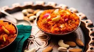 Carrot Halwa इस सिंपल तरीके से करें घर पर तैयार Carrot Halwa इस सिंपल तरीके से करें घर पर तैयार