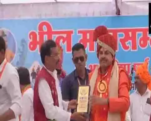 MP CM मोहन यादव झाबुआ में भगोरिया उत्सव में हुए शामिल MP CM मोहन यादव झाबुआ में भगोरिया उत्सव में हुए शामिल