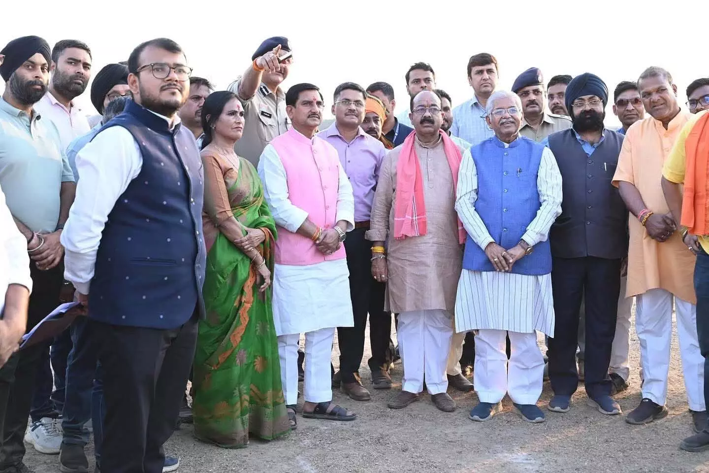 केन्द्रीय राज्यमंत्री तोखन साहू और उप मुख्यमंत्री अरुण साव ने तैयारियों का लिया जायजा केन्द्रीय राज्यमंत्री तोखन साहू और उप मुख्यमंत्री अरुण साव ने तैयारियों का लिया जायजा