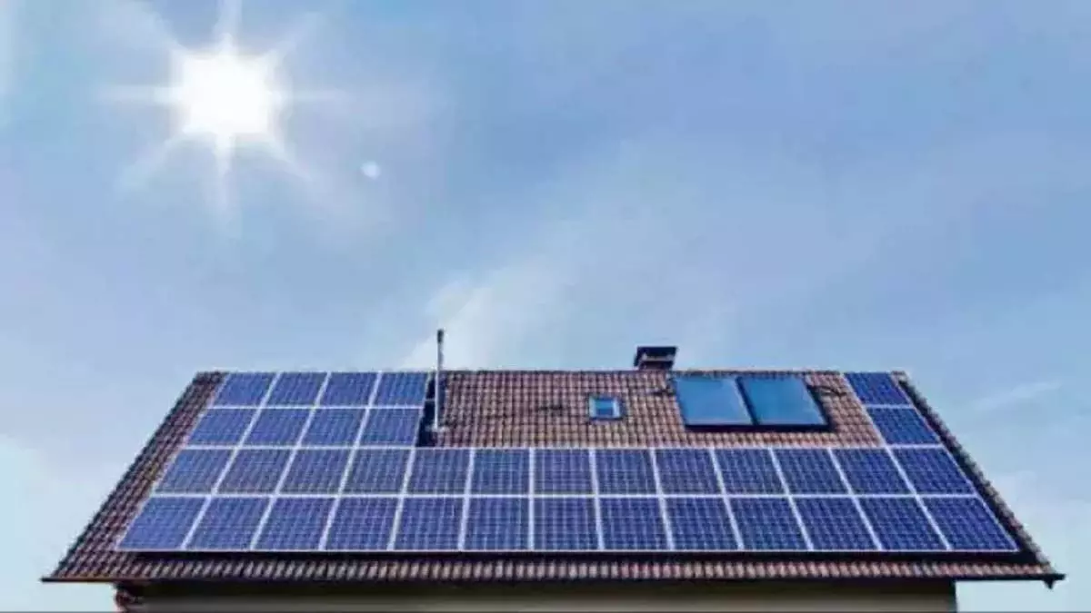 Solar Power निर्माताओं ने आयातित पिंडों और वेफरों पर शुल्क संरक्षण की मांग की Solar Power निर्माताओं ने आयातित पिंडों और वेफरों पर शुल्क संरक्षण की मांग की
