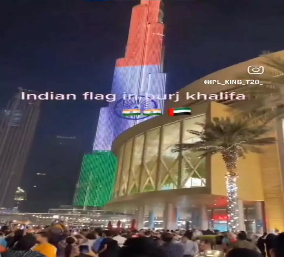 टीम INDIA की जीत पर बुर्ज खलीफा में लहराया तिरंगा टीम INDIA की जीत पर बुर्ज खलीफा में लहराया तिरंगा