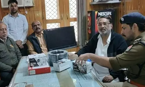 Punjab: अबोहर व्यापार मंडल ने पुलिस को सीसीटीवी कैमरे दान किए