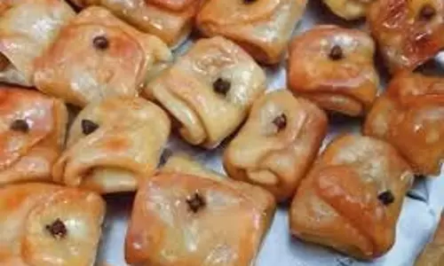 Recipe : होली पर थोड़े से मावा के साथ बनाएं ढेर सारे लौंगलता, जानें आसान रेसिपी