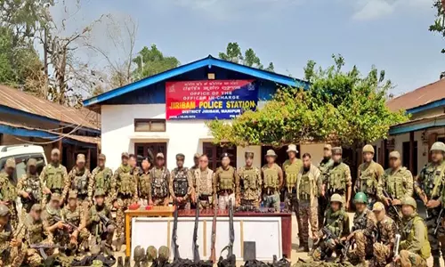 Manipur: सुरक्षा बलों के संयुक्त अभियान में हथियार और गोला-बारूद बरामद