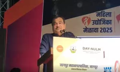 कोसा साड़ियों की सफलता से प्रेरणा लें महिला उद्यमी, नागपुर में बोले नितिन गडकरी