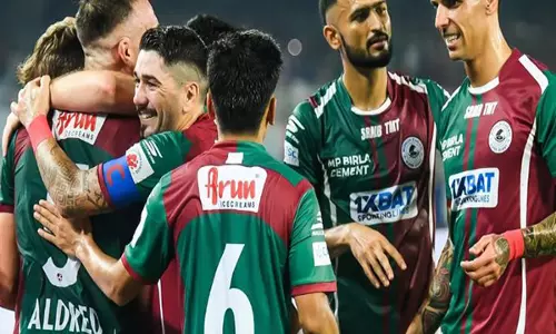 ISL: मोहन बागान सुपर जायंट ने एफसी गोवा को 2-0 से हराया ISL: मोहन बागान सुपर जायंट ने एफसी गोवा को 2-0 से हराया