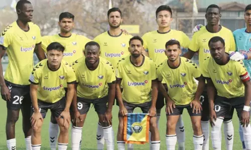 आज आइजोल एफसी के खिलाफ मुकाबला रोमांचक आज आइजोल एफसी के खिलाफ मुकाबला रोमांचक