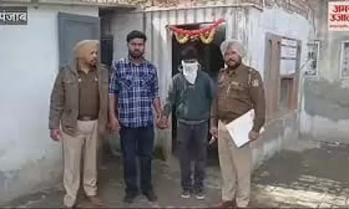 500 ग्राम हेरोइन के साथ दो गिरफ्तार 500 ग्राम हेरोइन के साथ दो गिरफ्तार