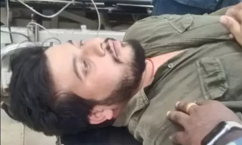 चिपकने वाले पदार्थ का इस्तेमाल कर ATM से पैसे चुराने वाला चोर पुलिस मुठभेड़ में घायल