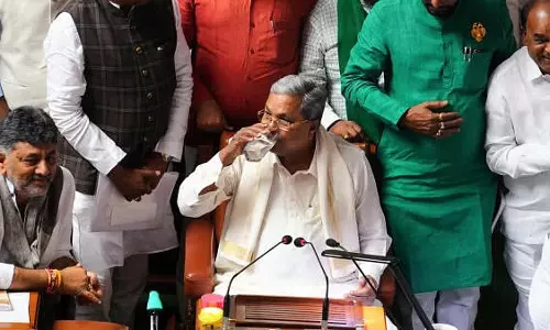 Karnataka: बजट व्यय में वेतन और कर्ज का हिस्सा बढ़ने से बिलों में भारी वृद्धि