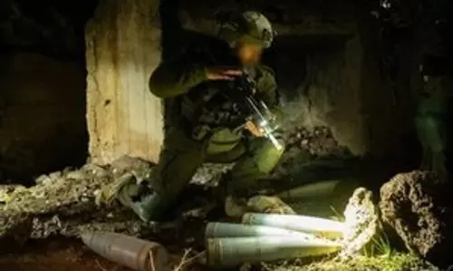 इजराइली सेना ने कहा- Syria पर छापे में मिसाइलें, हथियार जब्त किए गए