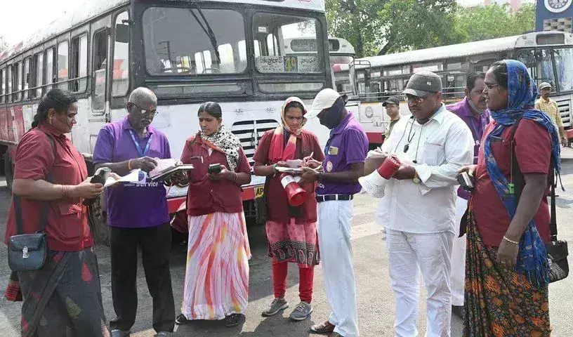 Hyderabad में सार्वजनिक परिवहन में स्वयं सहायता समूह सक्रिय भूमिका निभाएंगे