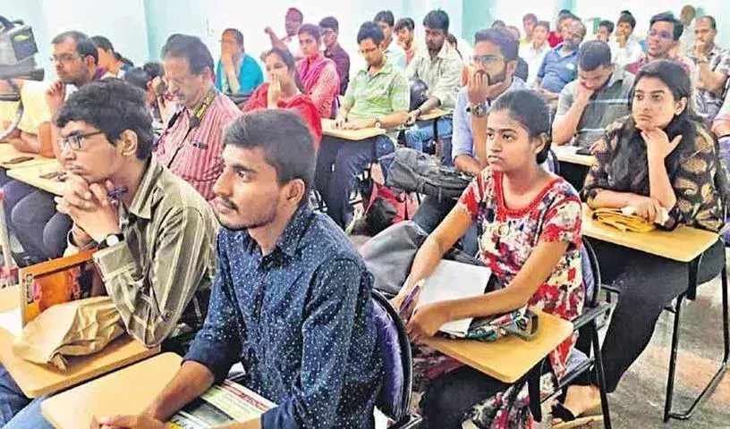 इंटरमीडिएट छात्रों के लिए Telangana बीए मूल्स आंतरिक इंटरमीडिएट छात्रों के लिए Telangana बीए मूल्स आंतरिक
