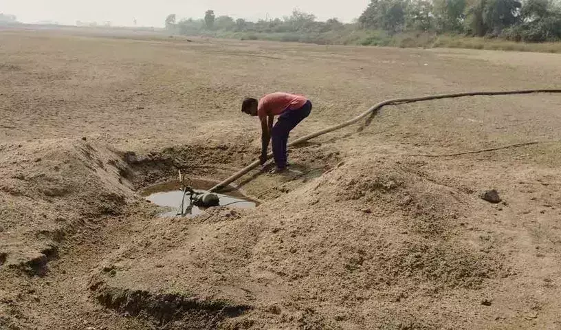 Telangana के जल संकट के कारण किसान खुले कुओं की ओर रुख करने को मजबूर