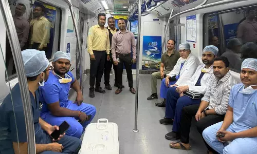 Hyderabad मेट्रो क्रेट्स ग्रीन चैनल फोर ट्रांसपोर्टिंग लाइव हार्ट Hyderabad मेट्रो क्रेट्स ग्रीन चैनल फोर ट्रांसपोर्टिंग लाइव हार्ट