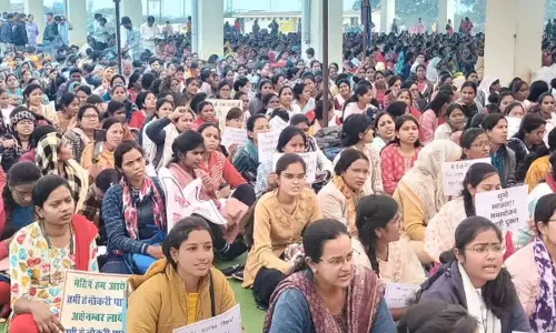 तूता रायपुर में फिर धरना, भारी संख्या में पहुंचे बीएड सहायक शिक्षक