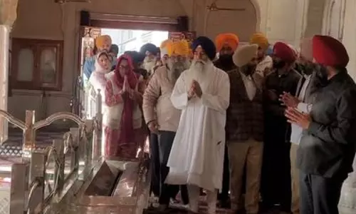 ड्रग्स मामले में ग्रंथी और दो अन्य को 4 दिन की रिमांड पर भेजा गया ड्रग्स मामले में ग्रंथी और दो अन्य को 4 दिन की रिमांड पर भेजा गया