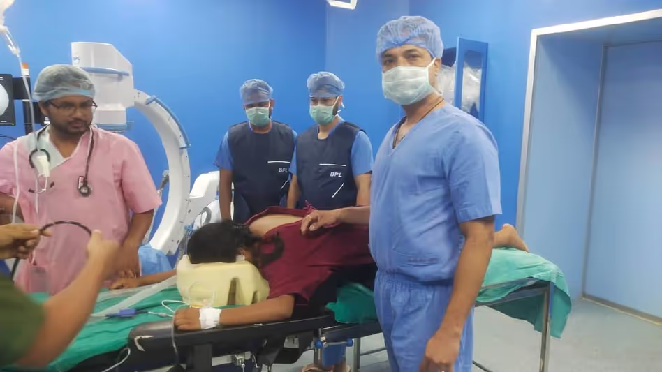रीढ़ की हड्डी की सर्जरी, असम के सीएम ने की उपलब्धि की सराहना
