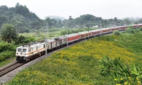 BIG BREAKING: एक्शन में राष्ट्रीय महिला आयोग, ट्रेन में महिला से छेड़छाड़ का मामला