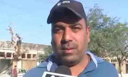 उत्साहित प्रशंसकों ने मेन इन ब्लू का समर्थन करते हुए कहा, मैच प्रतिस्पर्धात्मक होगा