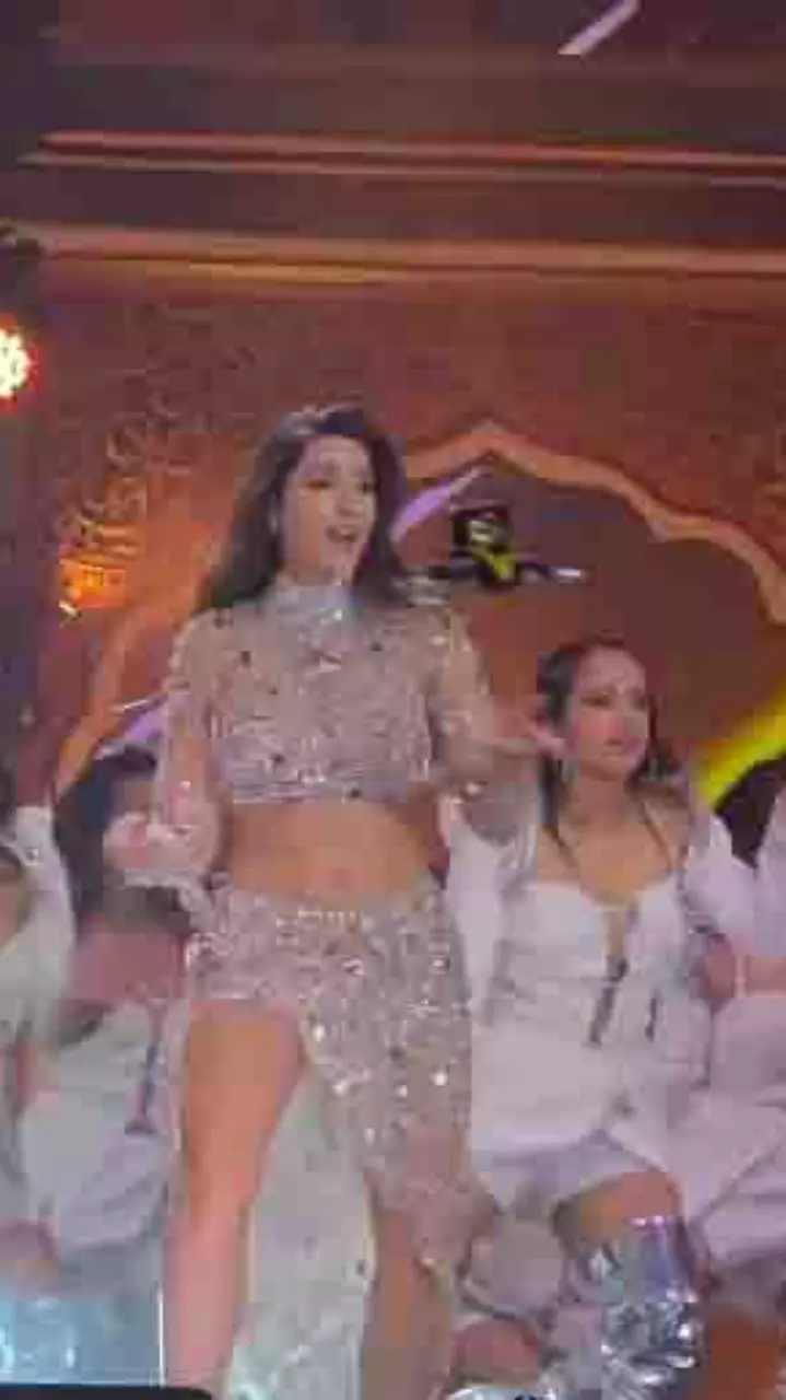 नोरा फतेही ने IIFA डिजिटल अवार्ड्स 2025 में परफॉर्म की