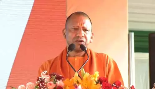 CM योगी आज कैबिनेट बैठक में किसानों और कर्मचारियों को दे सकते है होली गिफ्ट CM योगी आज कैबिनेट बैठक में किसानों और कर्मचारियों को दे सकते है होली गिफ्ट