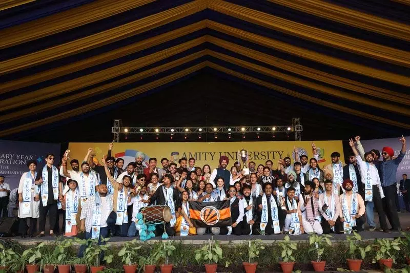 एलपीयू ने अंतर-विश्वविद्यालय युवा महोत्सव में ओवरऑल ट्रॉफी जीती एलपीयू ने अंतर-विश्वविद्यालय युवा महोत्सव में ओवरऑल ट्रॉफी जीती
