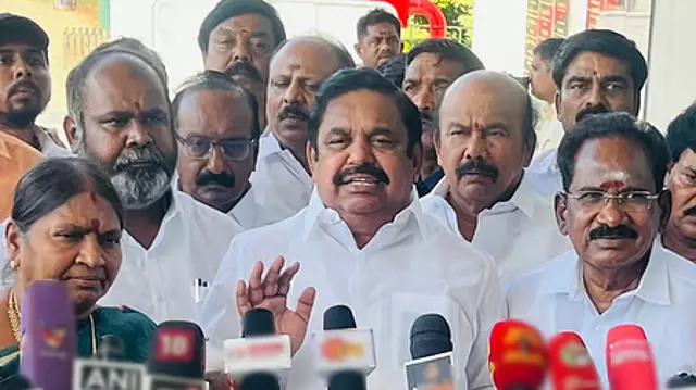 डीएमके सरकार के खिलाफ तीव्र बदनामी अभियान: Edappadi Palaniswami डीएमके सरकार के खिलाफ तीव्र बदनामी अभियान: Edappadi Palaniswami