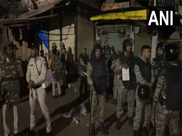 चैंपियंस ट्रॉफी में भारत की जीत के जश्न के दौरान Mhow में झड़प, सुरक्षा बल तैनात चैंपियंस ट्रॉफी में भारत की जीत के जश्न के दौरान Mhow में झड़प, सुरक्षा बल तैनात