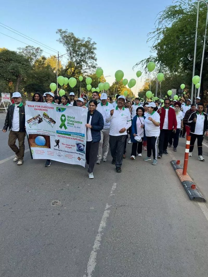ग्लूकोमा के प्रति जागरूकता के लिए निवासियों ने पैदल यात्रा की ग्लूकोमा के प्रति जागरूकता के लिए निवासियों ने पैदल यात्रा की