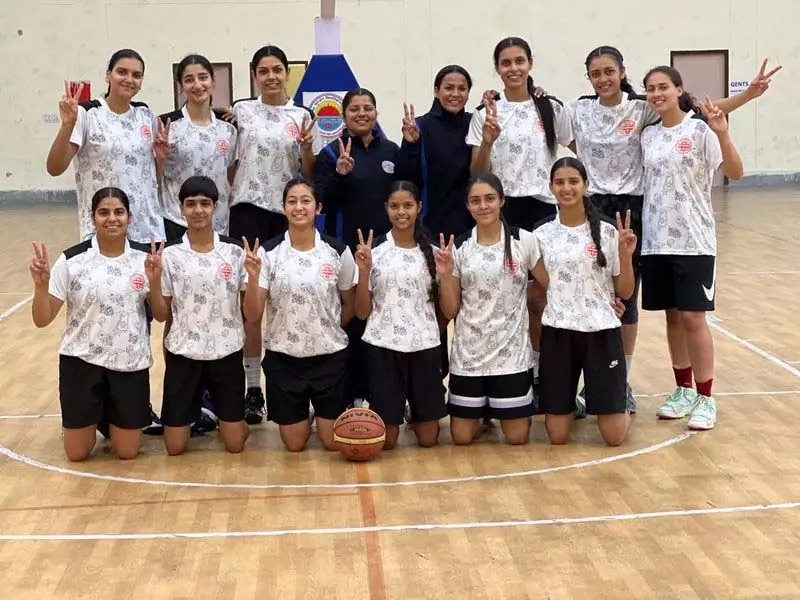 पंजाब विश्वविद्यालय की महिला खिलाड़ियों ने 11 साल का पदक सूखा खत्म किया पंजाब विश्वविद्यालय की महिला खिलाड़ियों ने 11 साल का पदक सूखा खत्म किया