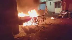 भारत द्वारा चैंपियंस ट्रॉफी जीतने के बाद मध्य प्रदेश के महू में सांप्रदायिक तनाव फैल गया भारत द्वारा चैंपियंस ट्रॉफी जीतने के बाद मध्य प्रदेश के महू में सांप्रदायिक तनाव फैल गया