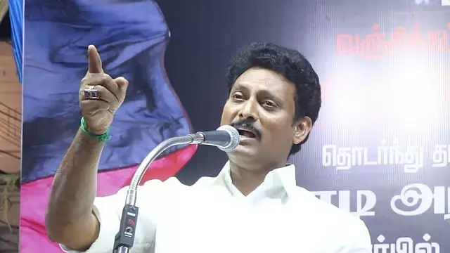 हमारे मुख्यमंत्री एक सुपर मुख्यमंत्री हैं: अंबिल महेश का धर्मेंद्र प्रधान को प्यार भरा जवाब हमारे मुख्यमंत्री एक सुपर मुख्यमंत्री हैं: अंबिल महेश का धर्मेंद्र प्रधान को प्यार भरा जवाब