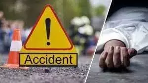 Kanpur: वाहन ने बाइक सवार दंपति को मारी टक्कर, दम्पति की मौत बच्ची घायल Kanpur: वाहन ने बाइक सवार दंपति को मारी टक्कर, दम्पति की मौत बच्ची घायल