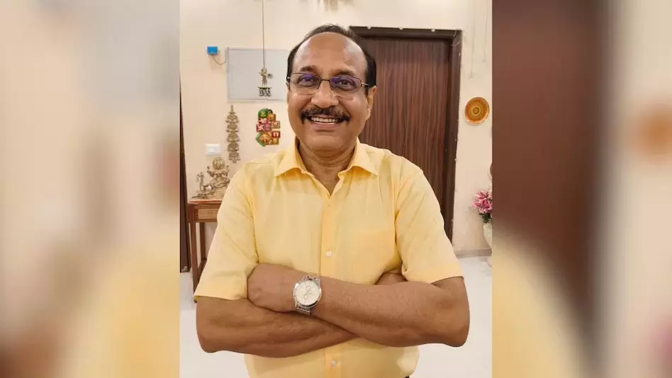 GST विभाग के डिप्टी कमिश्नर ने दी जान, मचा हड़कंप GST विभाग के डिप्टी कमिश्नर ने दी जान, मचा हड़कंप