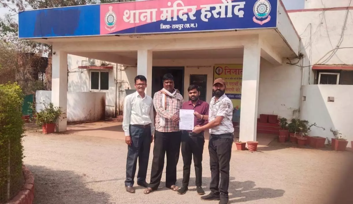 अभी तक थमा नहीं अवैध शराब बिक्री, नवनिर्वाचित पंचायत ने भी ज्ञापन सौंप खोला मोर्चा अभी तक थमा नहीं अवैध शराब बिक्री, नवनिर्वाचित पंचायत ने भी ज्ञापन सौंप खोला मोर्चा