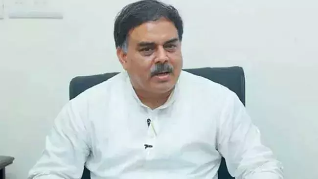 वर्मा पर अंकुश लगाने की क्या जरूरत है?: Minister Nadendla Manohar वर्मा पर अंकुश लगाने की क्या जरूरत है?: Minister Nadendla Manohar