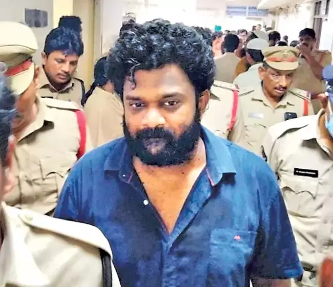 Andhra: बोरुगड्डा अनिल ने जेल से कॉन्फ्रेंस कॉल की! Andhra: बोरुगड्डा अनिल ने जेल से कॉन्फ्रेंस कॉल की!
