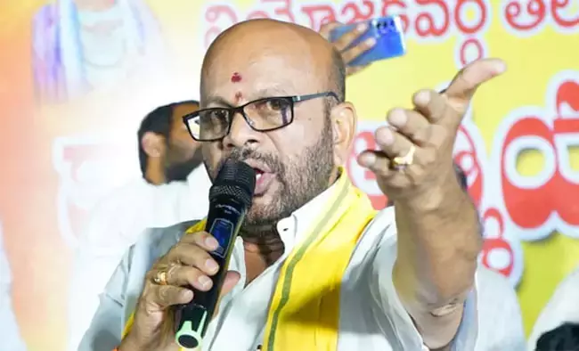 हम उन परिस्थितियों को समझेंगे: पीठापुरम के पूर्व विधायक वर्मा हम उन परिस्थितियों को समझेंगे: पीठापुरम के पूर्व विधायक वर्मा