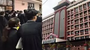 KHCAA की मंजूरी के बिना समझौता वार्ता अधिवक्ता जॉर्ज पूनथोट्टम निलंबित KHCAA की मंजूरी के बिना समझौता वार्ता अधिवक्ता जॉर्ज पूनथोट्टम निलंबित