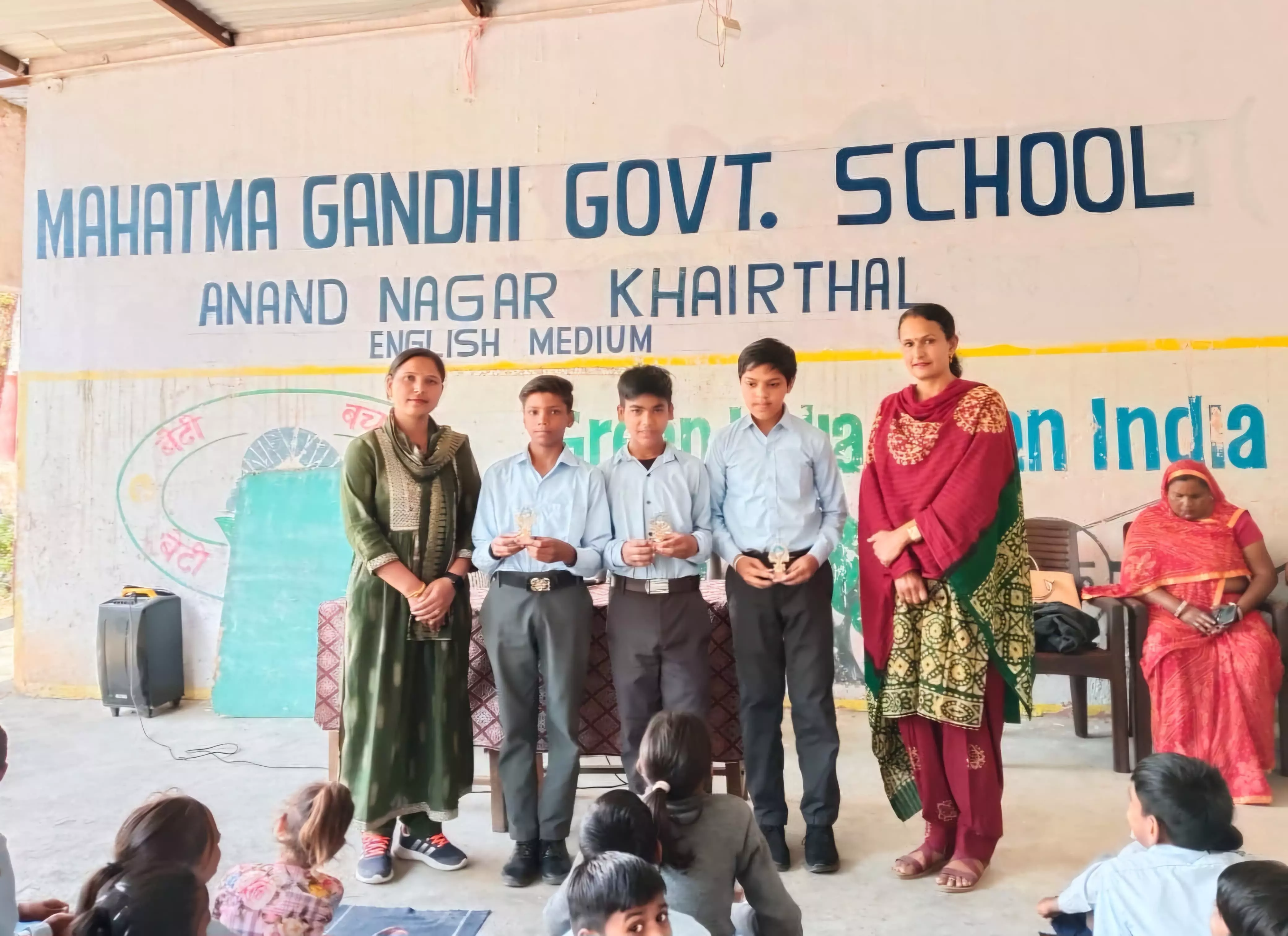 Khairthal-Tijara: इंस्पायर अवार्ड के लिए तीन विद्यार्थियों का चयन Khairthal-Tijara: इंस्पायर अवार्ड के लिए तीन विद्यार्थियों का चयन