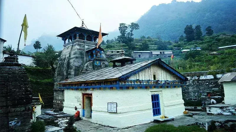 Rudraprayag: त्रियुगीनारायण में होगा हेलीपैड का निर्माण, सीएम धामी ने दिए निर्देश Rudraprayag: त्रियुगीनारायण में होगा हेलीपैड का निर्माण, सीएम धामी ने दिए निर्देश