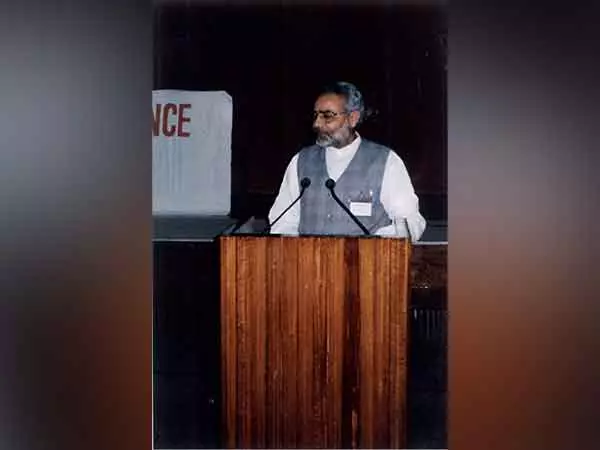 PM Modi का मॉरीशस से 27 साल पुराना रिश्ता PM Modi का मॉरीशस से 27 साल पुराना रिश्ता
