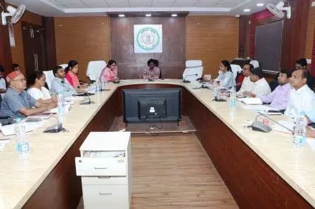 कार्यालयों में ई ऑफिस का क्रियान्वयन शीघ्र हो सुनिश्चित: कलेक्टर कार्यालयों में ई ऑफिस का क्रियान्वयन शीघ्र हो सुनिश्चित: कलेक्टर