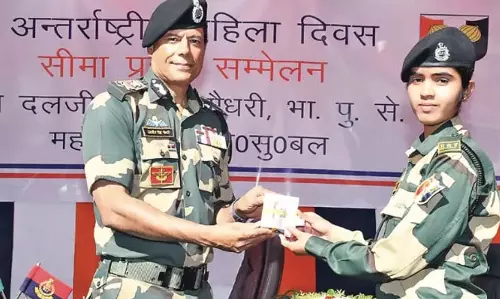 डीजी बीएसएफ ने कठुआ अंतरराष्ट्रीय सीमा, पुंछ नियंत्रण रेखा पर तैयारियों का आकलन किया