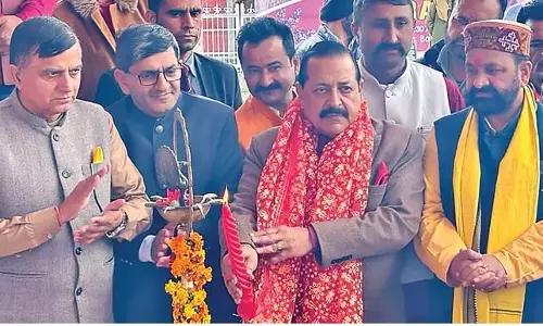 कठुआ हत्याकांड: केंद्रीय मंत्री ने आतंकी पहलू की ओर इशारा किया