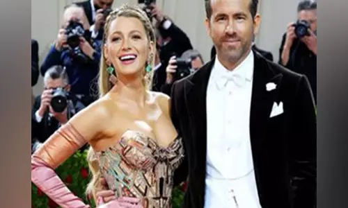 कानूनी लड़ाई के बीच रयान रेनॉल्ड्स ने Blake Lively के करियर की उपलब्धि का समर्थन किया कानूनी लड़ाई के बीच रयान रेनॉल्ड्स ने Blake Lively के करियर की उपलब्धि का समर्थन किया