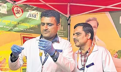 Bengaluru: चार महीनों में 2,869 से अधिक लोगों ने एफडीए कियोस्क पर खाद्य पदार्थों का परीक्षण किया Bengaluru: चार महीनों में 2,869 से अधिक लोगों ने एफडीए कियोस्क पर खाद्य पदार्थों का परीक्षण किया