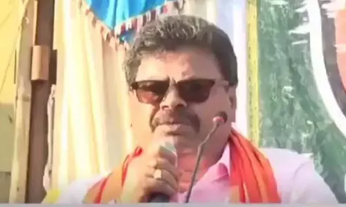 Karnataka: सांसद रेणुकाचार्य ने भाजपा विधायक यतनाल पर येदियुरप्पा के खिलाफ साजिश रचने का आरोप लगाया Karnataka: सांसद रेणुकाचार्य ने भाजपा विधायक यतनाल पर येदियुरप्पा के खिलाफ साजिश रचने का आरोप लगाया